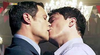 欧美同性基情在线观看,激情燃烧的瞬间，在线观看带你领略不同风采