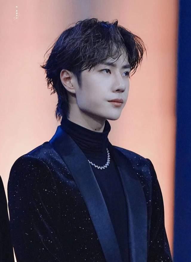 王一博肖战的圈内人爆料,圈内人爆料背后的故事