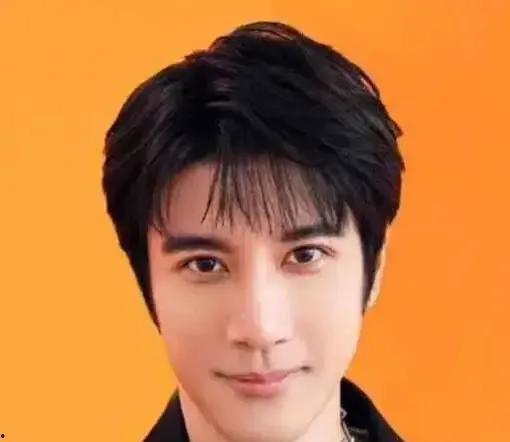 穿越娱乐圈吃瓜爽文,吃瓜成瘾，爽文人生